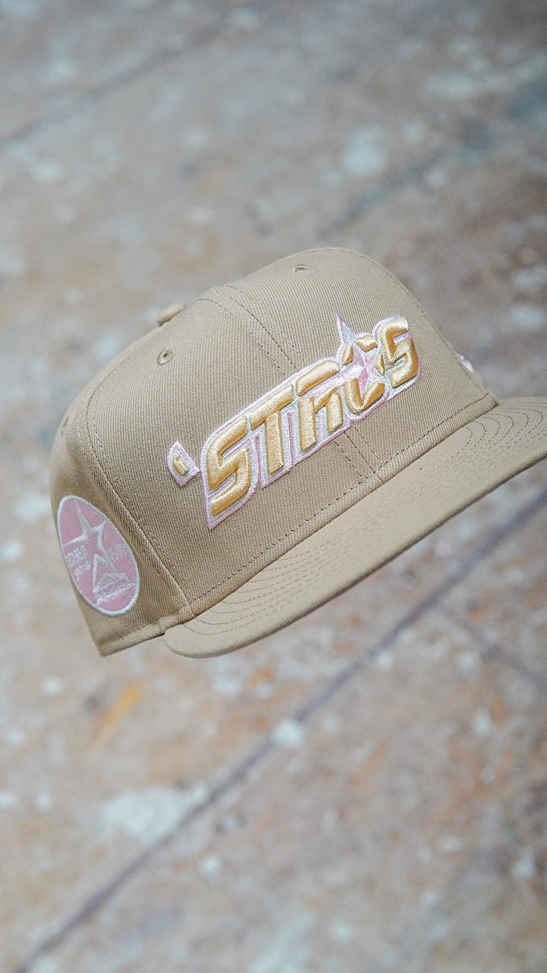 Tan/Pink Stros