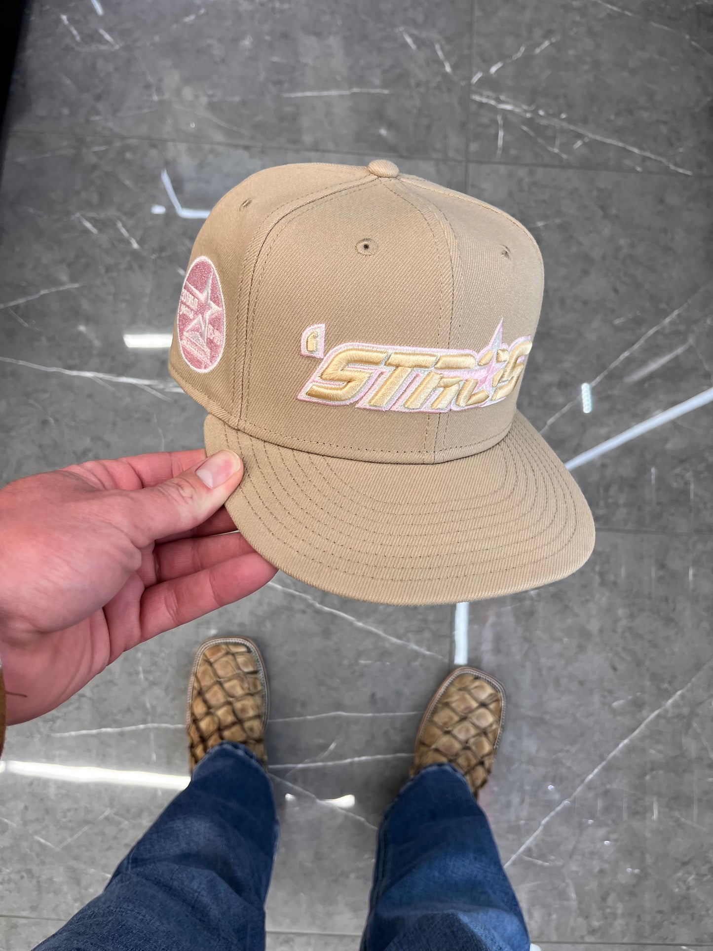 Tan/Pink Stros