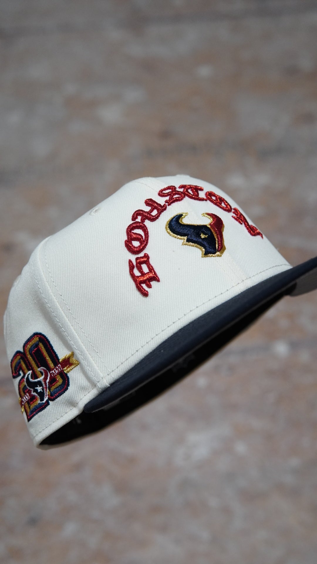 Texans old English Chrome/Navy